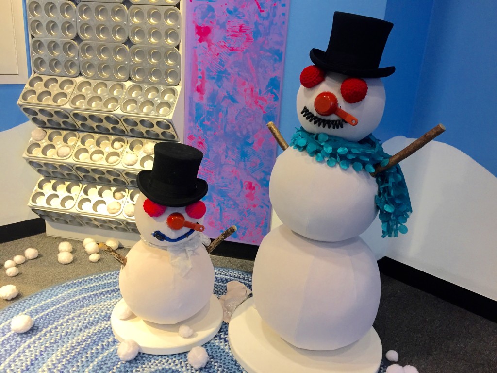 Snowmen to decorate.